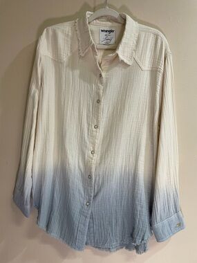 Wrangler x Lainey Wilson Call A Cowboy Dip-Dye Gauze Snap Shirt Women’s L NWT